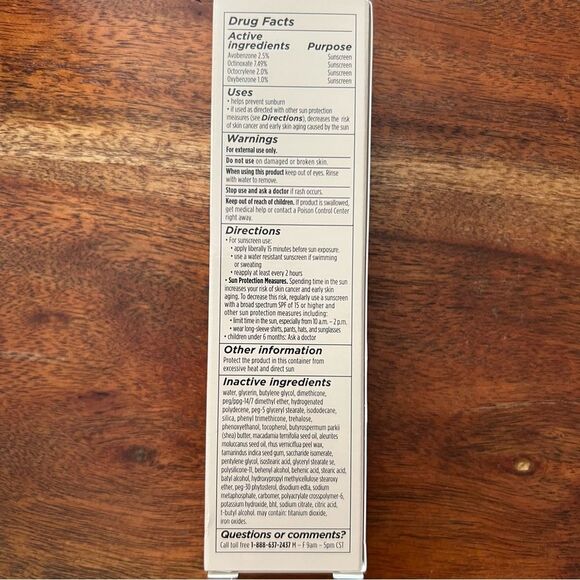 Laura Mercier Tinted Moisturizer Natural Skin Perfector SPF 30 (color: ganache) - Picture 3 of 9